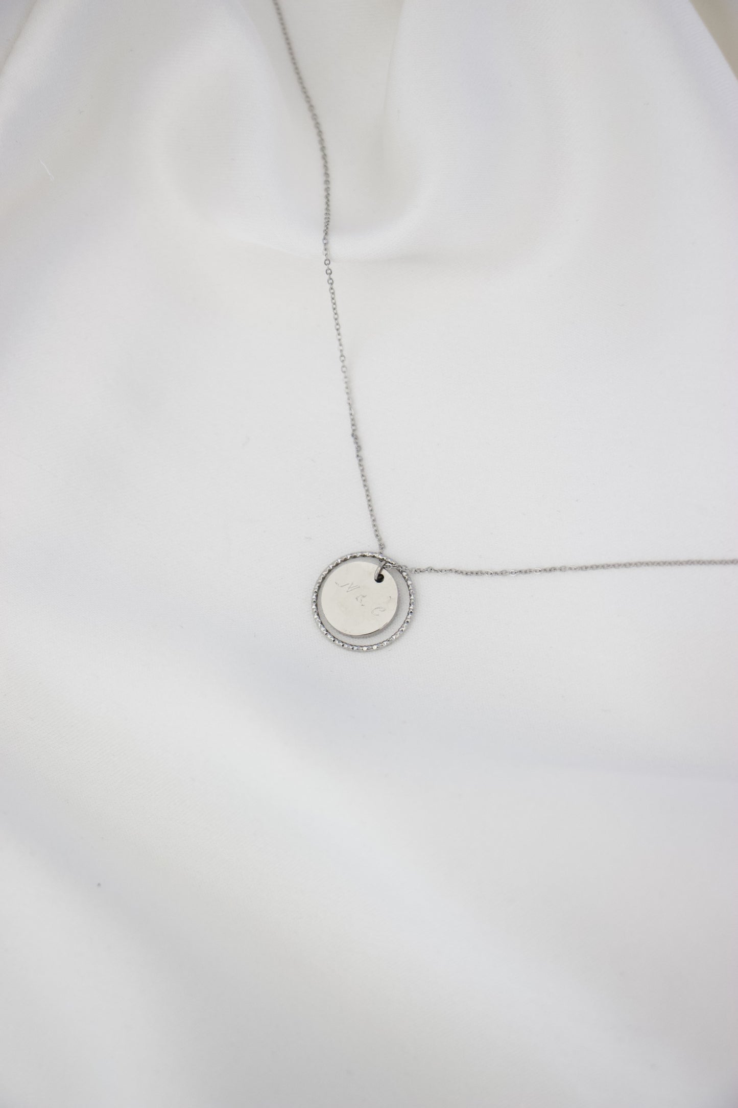 Collier gravure - Cercle Eternel
