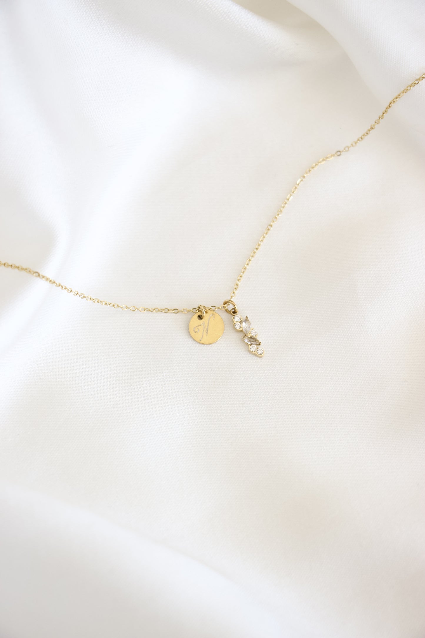 Collier gravure - Elégance