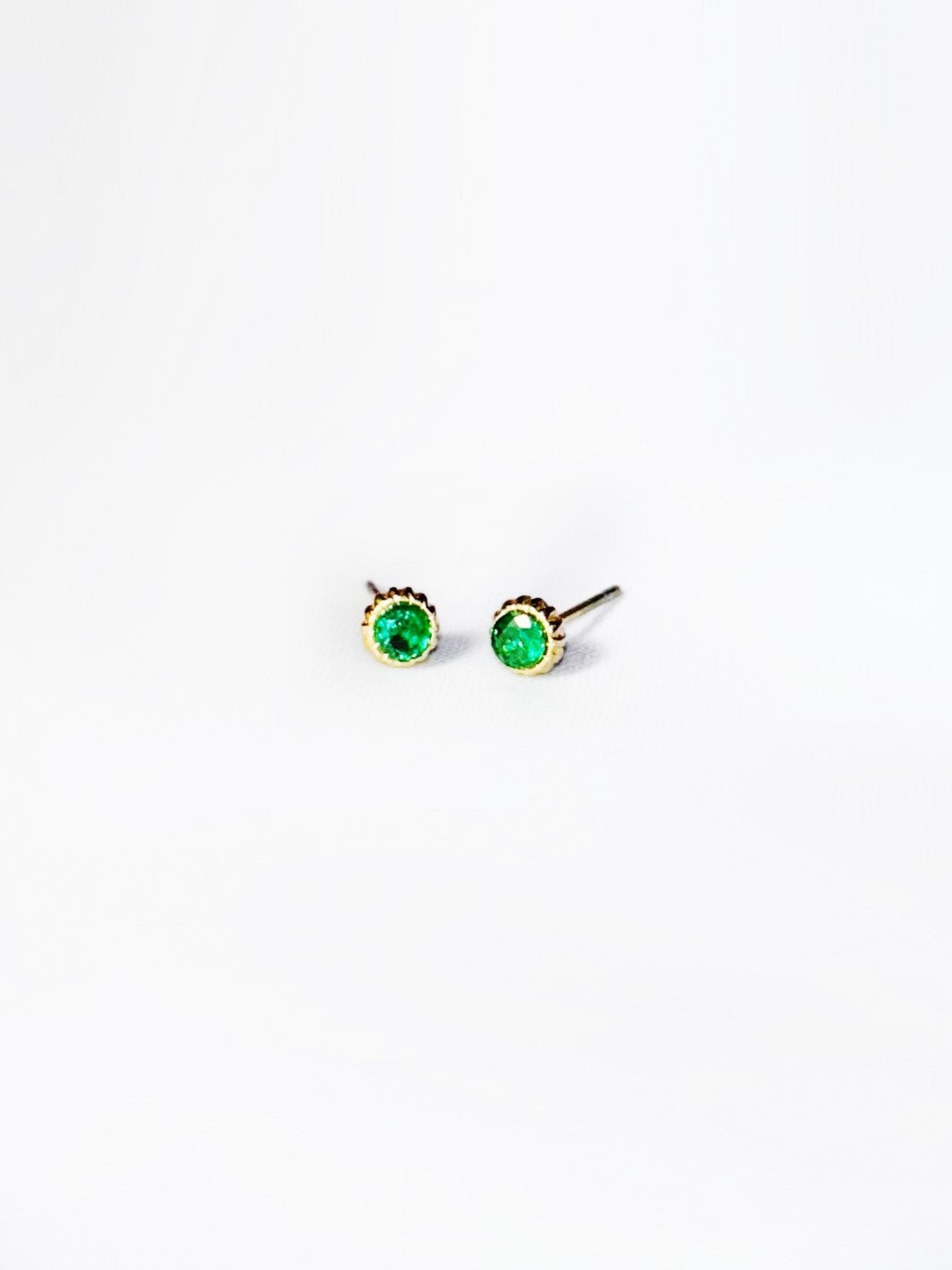 Boucles d'oreilles courtes Iris