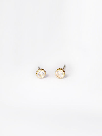 Boucles d'oreilles courtes Or et Blanc